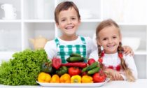 5 parasta tapaa auttaa lapsia kehittämään terveellisiä ruokailutottumuksia